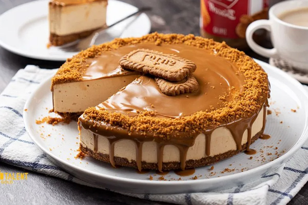 کیک لوتوس خانگی با طعم خاص