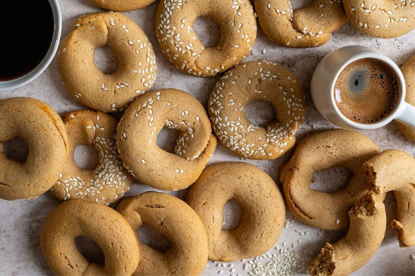 طرز تهیه کلوچه با شیره انگور 