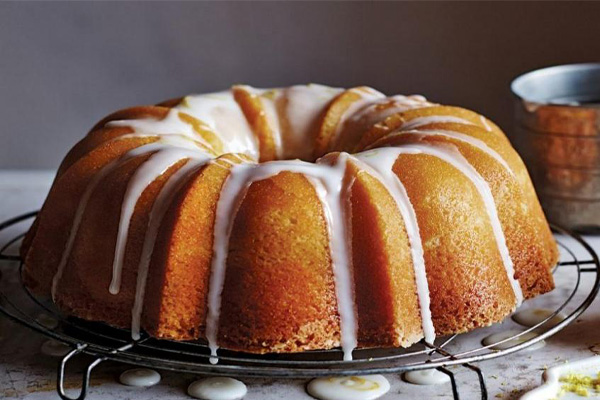 طرز تهیه کیک روغنی با شیر