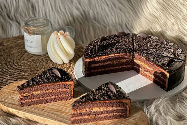 کیک کافی‌شاپی شیک در خانه 