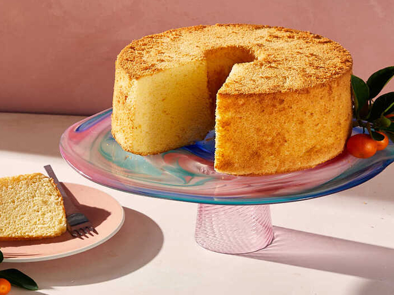 کیک اسفنجی چگونه درست می‌ شود؟ 