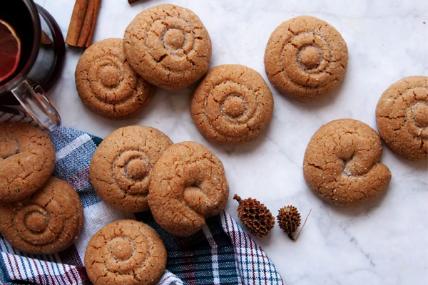 دستور پخت کلوچه با شیره انگور خانگی