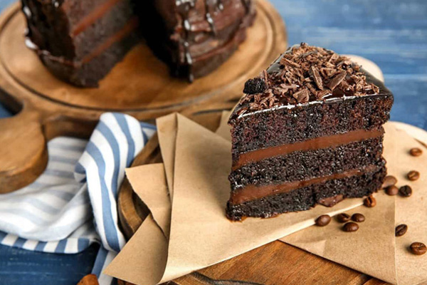 کیک کافی‌شاپی شیک در خانه