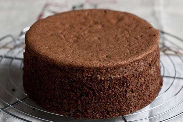 طرز تهیه کیک روغنی کاکائویی