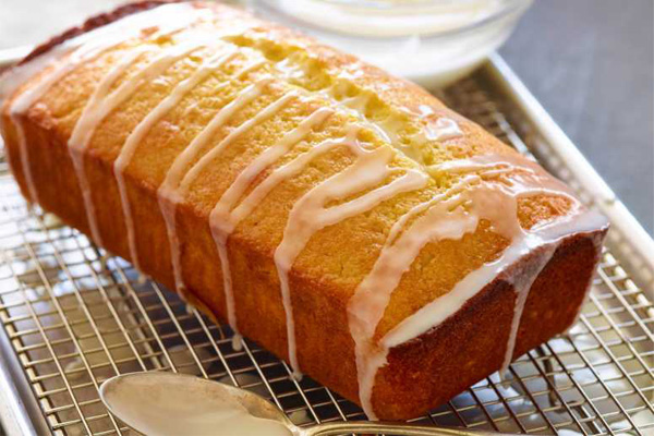 طرز تهیه کیک روغنی صبحانه